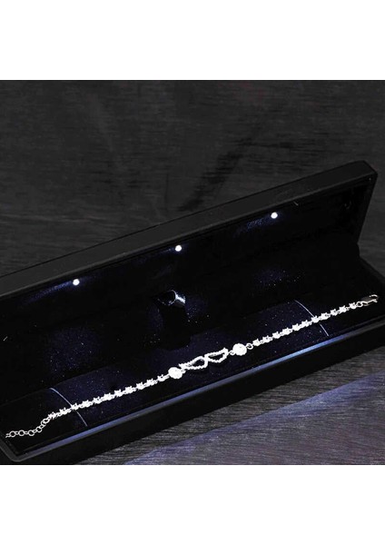 Gümüş Işıklı Kutulu Melek Kanadı Kadın Bileklik fiyatları