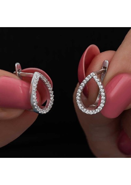 Gümüş Beyaz Taşlı Damla Kadın Küpe