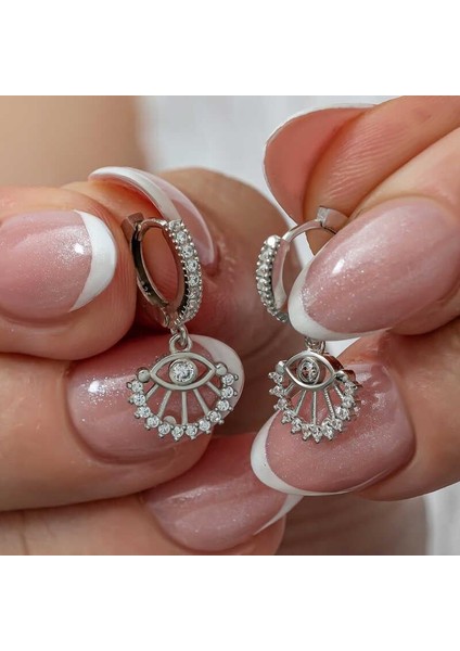 Gümüş Sallantılı Göz Kadın Küpe fırsatları