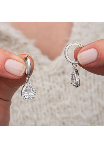 Gümüş Beyaz Zirkon Taşlı Damla Kadın Küpe