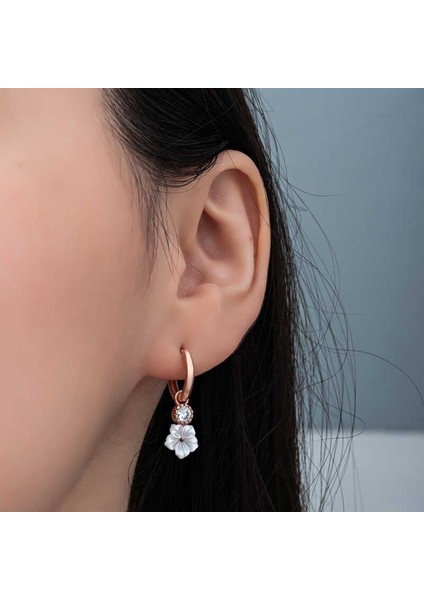 Gümüş Rose Sallantılı Manolya Çiçeği Kadın Küpe fiyatları