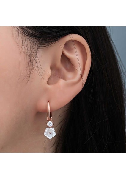 Gümüş Rose Sallantılı Manolya Çiçeği Kadın Küpe modelleri