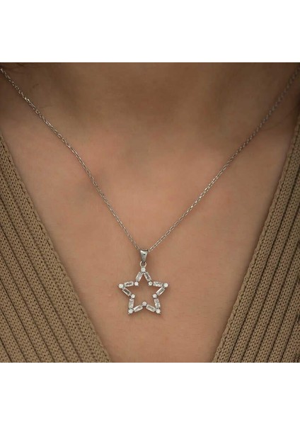 925 Ayar Gümüş Baget Taşlı Yıldız Kolye fiyatları