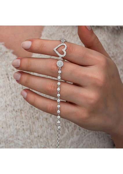 Gümüş Zirkon Taşlı Kalpli Kadın Bileklik