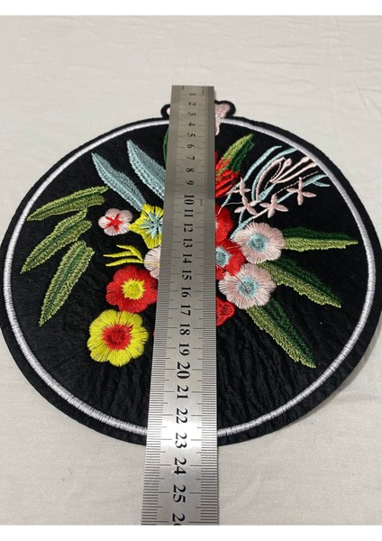 Çiçek Nakışlı Yuvarlak Aplike modelleri