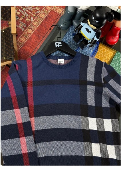 Ekose Desenli Lacivert Kazak Premium Kalite ve Modern Kesim fiyatları