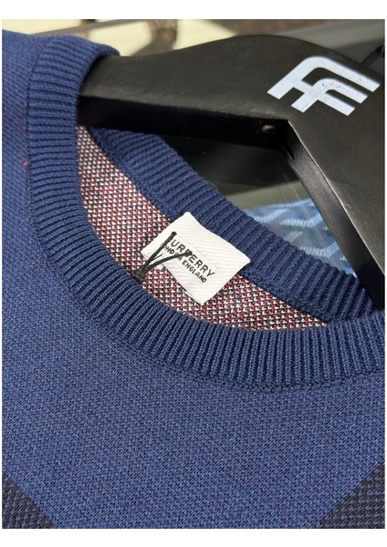 Ekose Desenli Lacivert Kazak Premium Kalite ve Modern Kesim fırsatları