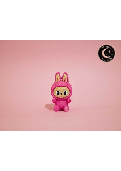 Sevimli Pembe Tavşan Kostümlü Mini Biblo – Dekoratif Masa Üstü Figürü fiyatları