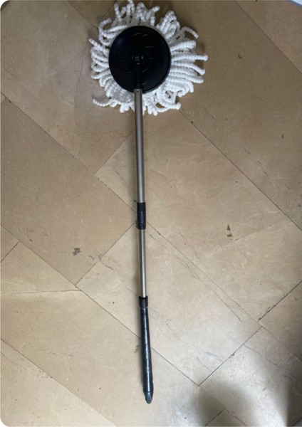 Çevre Dostu Döner Başlıklı Temizlik Seti, Mikrofiber Paspas ve Yedek Sapli, Gri Renk