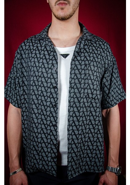 Monogram Detaylı Yarım Kollu Erkek Gömlek fiyatları