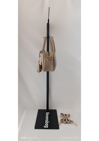 Aksesuarlı El ve Omuz Kadın Çanta fırsatları