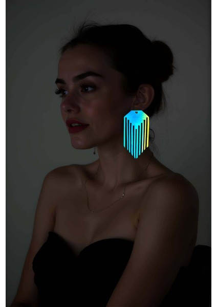 Rainbow Reflektörlü Püsküllü Küpe, Şık Lazer Kesim Küpe fiyatları