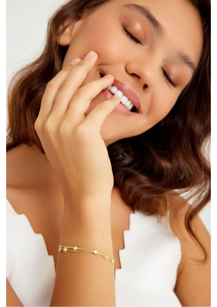 925 Ayar Gümüş Altın Kaplamalı Zirkon Taşlı Yıldız Modeli Kadın Bileklik modelleri