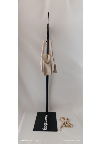 Aksesuarlı El ve Omuz Kadın Çanta fırsatları