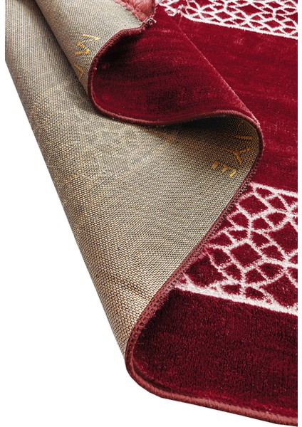 Mihrap Motifli Kadife Seccade Bordo modelleri