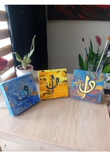 Vav Harfi Temalı Dekoratif Masaüstü Üçlü Tablo Seti