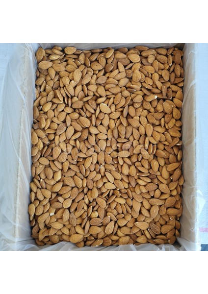 Toptan Ithal Çiğ Badem 8 kg indirimleri