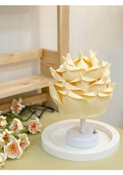 2'li Butter Yellow-Sarı Eva Gül Kablosuz Masa Lambası - Alt Beyaz & Beyaz Yuvarlak Tepsi Set