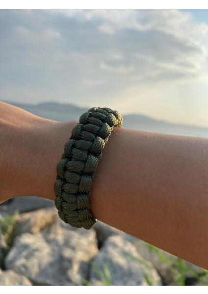 Haki Yeşili Paracord Bileklik 16 cm