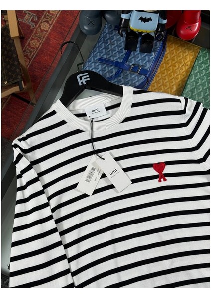 Kalp Logo Detaylı Çizgili Erkek Triko Kazak