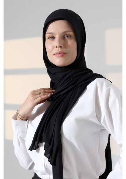 Hazır Pratik Geçmeli Likralı Penye Tesettür Şal - Siyah