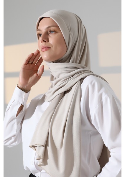 Hazır Pratik Geçmeli Likralı Penye Tesettür Şal - Taş