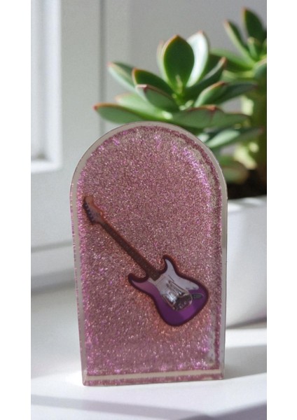 Epoksi Mor Gitar Masa Süsü