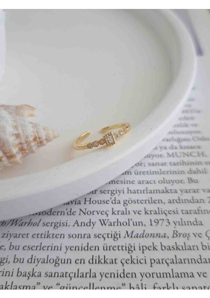 Küçük Taşlı Yüzük