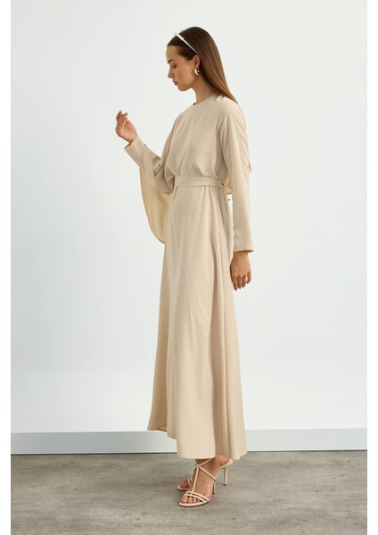 Bej Pelerin Detaylı Elbise fırsatları