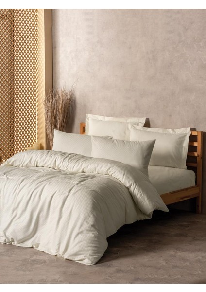 Plaid Çift Kişilik Nev Takımı Krem