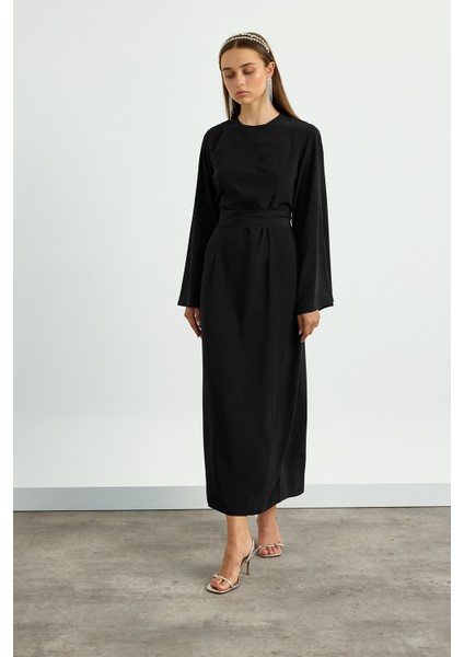 Siyah Kolu Volanlı Kemerli Elbise fiyatları