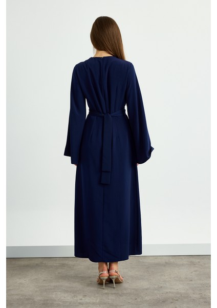 Lacivert Kolu Volanlı Kemerli Elbise