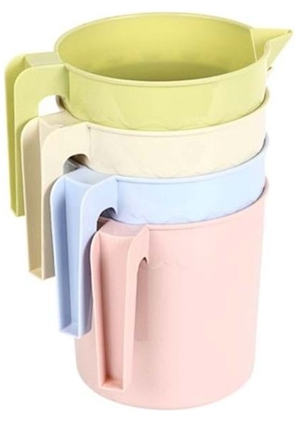 4'lü Set Plastik Maşrapa, Dayanıklı ve Pratik Kullanım Için Tasarlandı