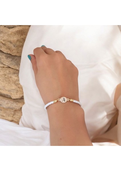 A Harfine Özel Doğal Beyaz Derili Oval Motifli 14 Ayar Altın Plakalı Hediye