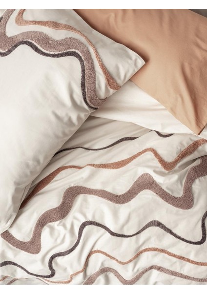 Puff Nakışlı Ranforce Çift Kişilik Nev Takımı Molende Karamel fiyatları