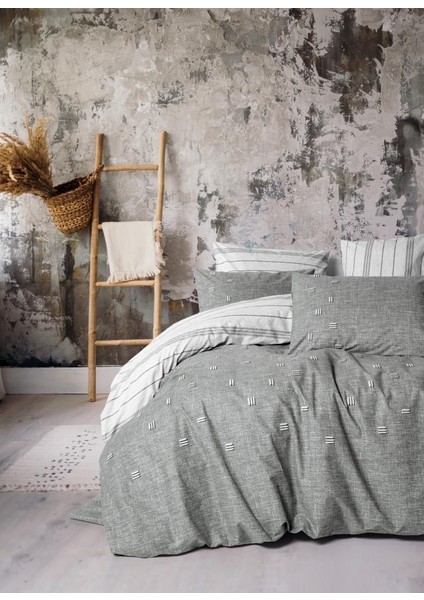 Klein Nakışlı Çift Kişilik Nev Takımı Patara Gri