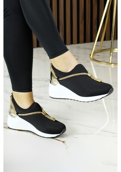 Ellie Altın Streç Zincirli Taşlı Tokalı Metal Detaylı Dolgu Topuklu Günlük Ayakkabı