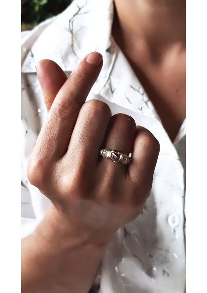 Kadın Pembe Kalp Yanları Zirkon Gold Renk Çelik Yüzük fiyatları