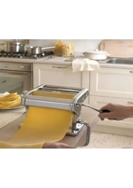 Hamur Açma ve Kesme Makinesi, Lezzetli Erişte Yapımı Için Ideal