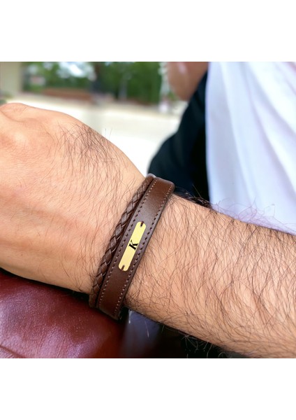 14 Ayar Plakalı Altın K Harfine Özel Dikdörtgen Figürlü Kahverengi Derili Hediye BILEKLIK-531HARF