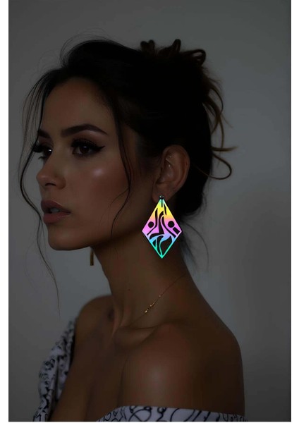 Rainbow Reflektörlü Geometrik Küpe, Tarz Lazer Kesim Küpe