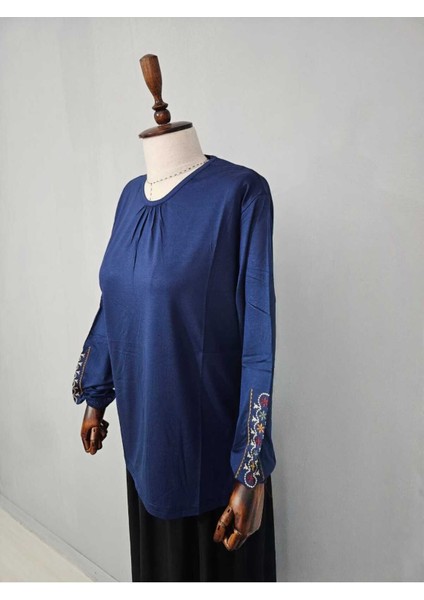 Kadın Likralı Orta Yaş ve Üzeri Dört Mevsim Anne Penye Bluz Yeni Sezon Kolu Işlemeli Mavi - L