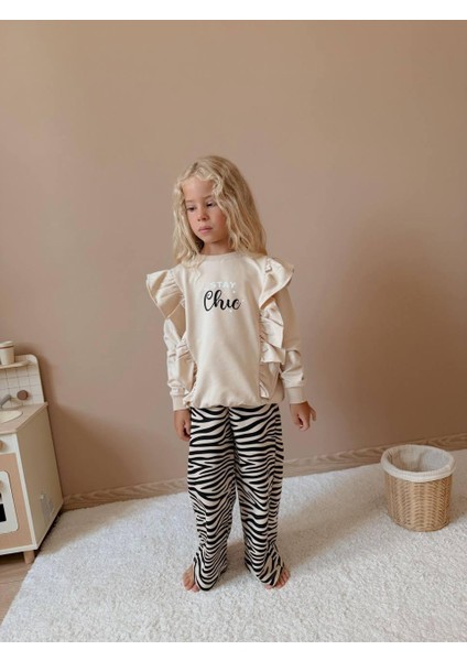 Kız Çocuk Stay Chic Fırfırlı Sweatshirt ve Zebra Desenli Pantolon Takım 5004 modelleri