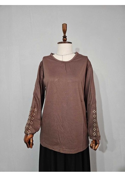 Kadın Likralı Orta Yaş ve Üzeri Dört Mevsim Anne Penye Bluz Yeni Sezon Kolu Işlemeli Kahverengi - L