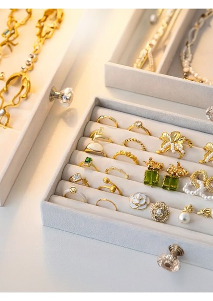 Şık ve Fonksiyonel Çekmeceli Takı Düzenleyici, Bej Renkli ve Pratik Kullanım Sağlar. fiyatları