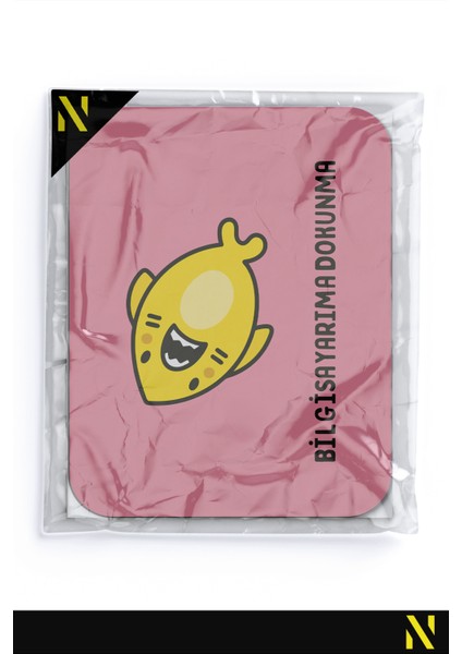 Sevimli Köpek Balığı Pembe Sarı Renkli Ergonomik Mouse Pad - 23 cm x 19 cm - Kaydırmaz Taban Ev ve Ofis Kullanımı Fare Altlığı Mousepad