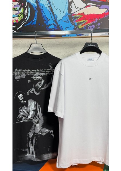 Erkek T-Shirt – Arka Baskı Detaylı Beyaz, Modern ve Şık Tasarım fiyatları