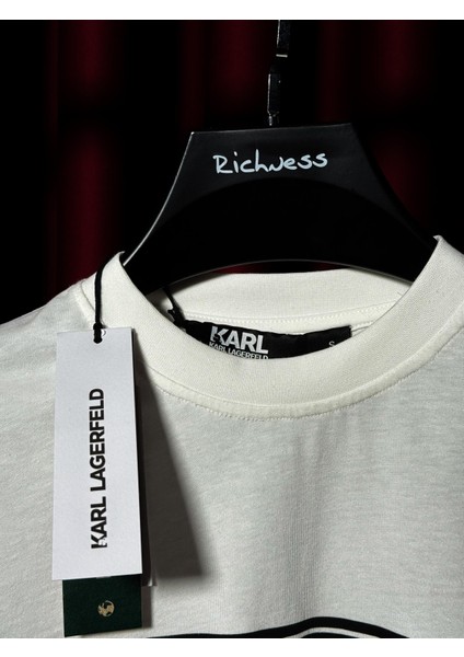 Logo Baskılı Beyaz Erkek T-Shirt fırsatları