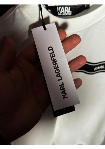 Logo Baskılı Beyaz Erkek T-Shirt indirimleri