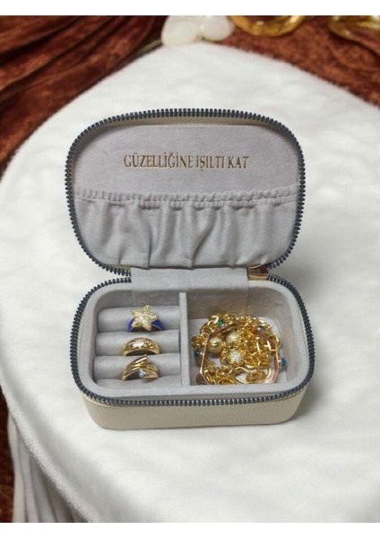 Şık Bej Seyahat Takı Saklama Kutusu, Ahşap ve Deri Tasarım